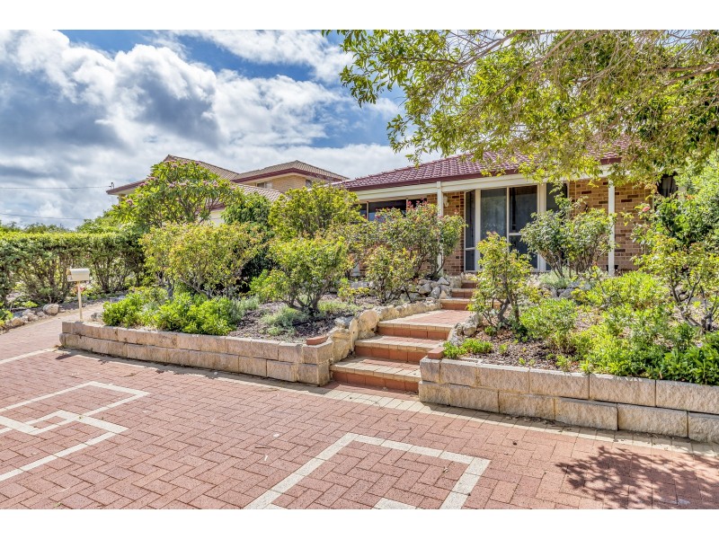 25A Janis Street, Halls Head WA 6210