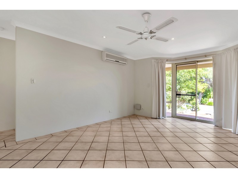 25A Janis Street, Halls Head WA 6210