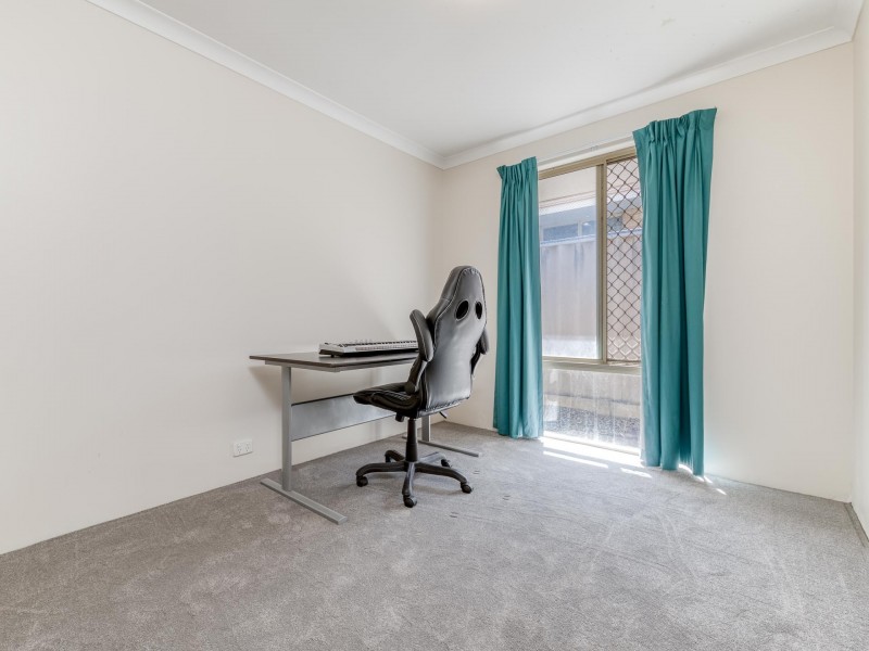 8 Dempsey Place, Kenwick WA 6107