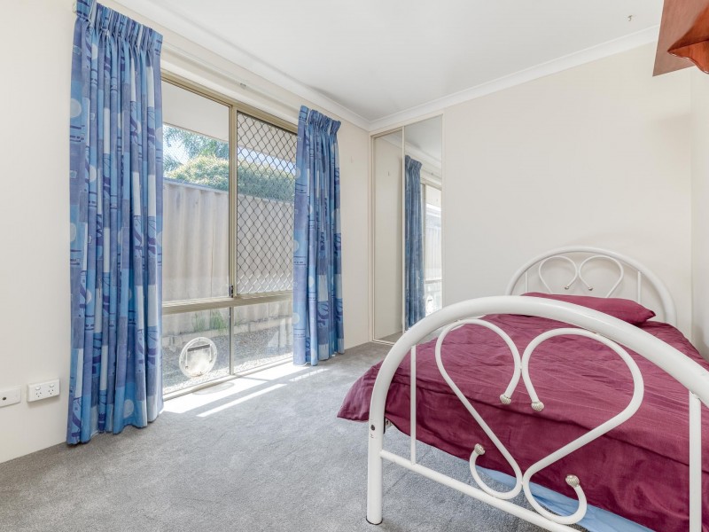 8 Dempsey Place, Kenwick WA 6107