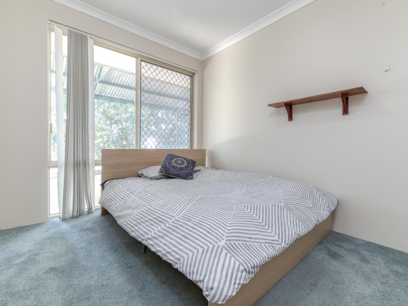 8 Dempsey Place, Kenwick WA 6107