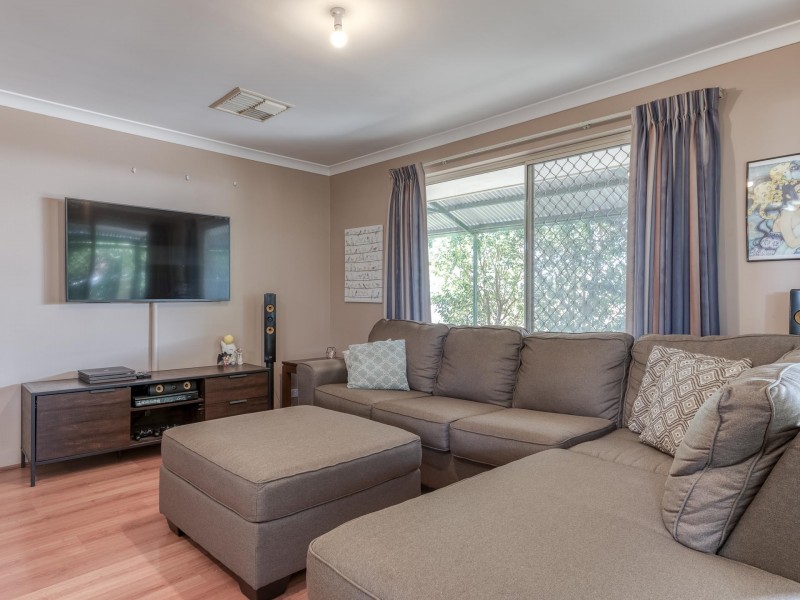 8 Dempsey Place, Kenwick WA 6107