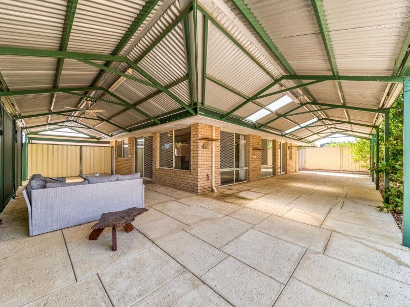 8 Dempsey Place, Kenwick WA 6107