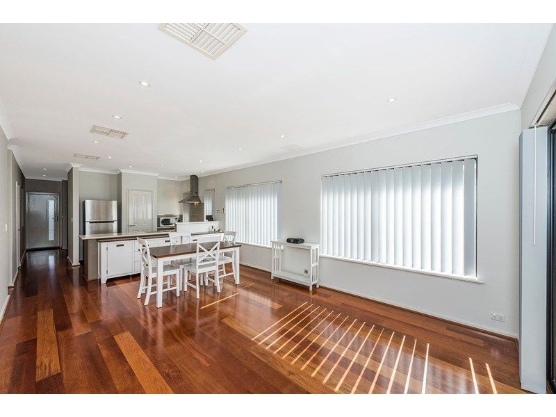 9 Swanbourne Avenue, Secret Harbour WA 6173