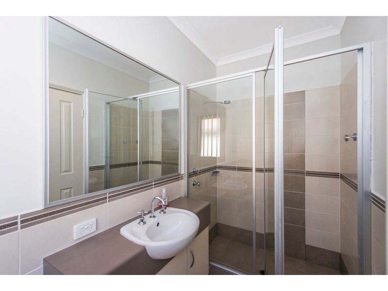 9 Swanbourne Avenue, Secret Harbour WA 6173