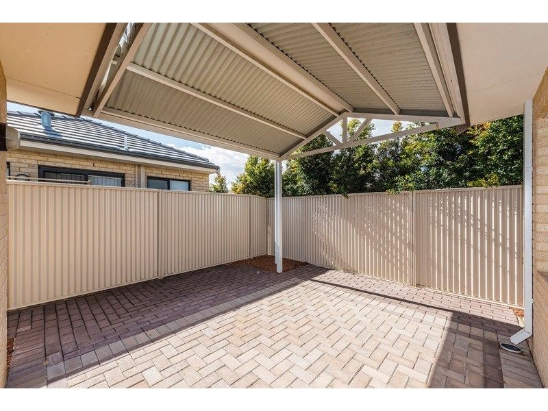 9 Swanbourne Avenue, Secret Harbour WA 6173