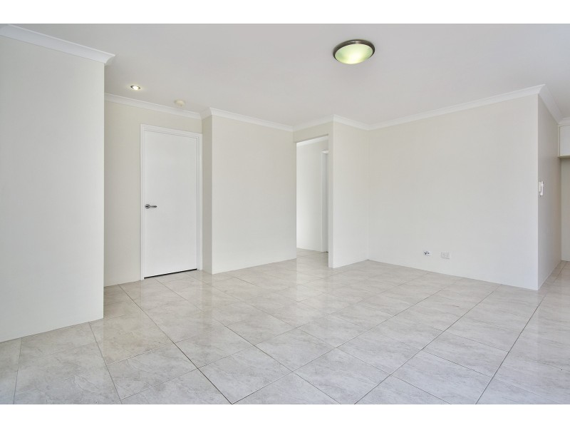 64 Moscow Retreat, Hocking WA 6065