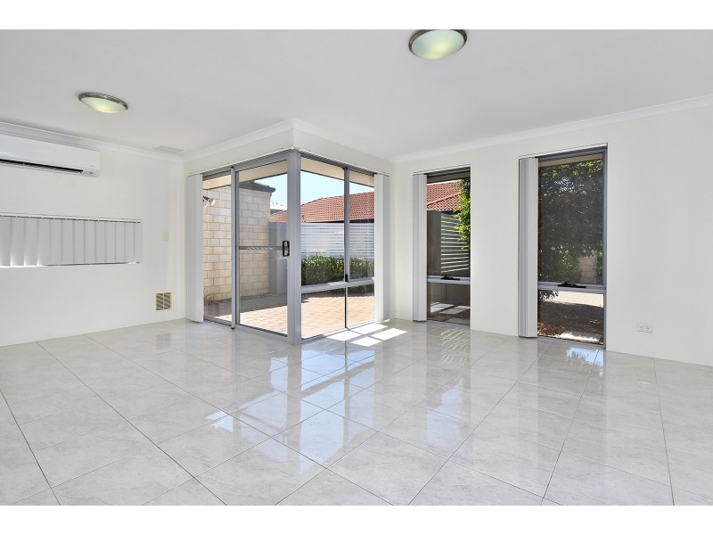 64 Moscow Retreat, Hocking WA 6065