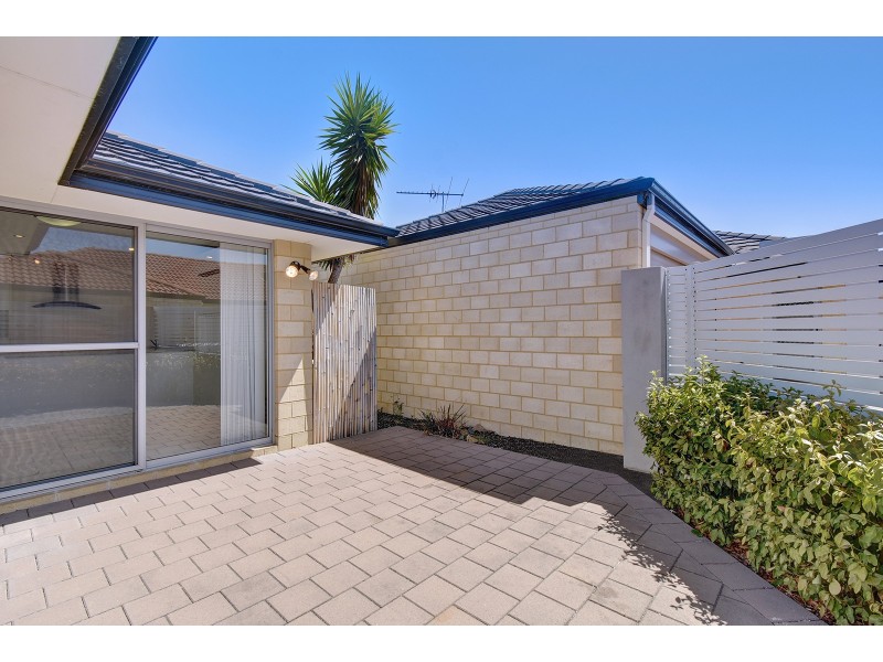 64 Moscow Retreat, Hocking WA 6065