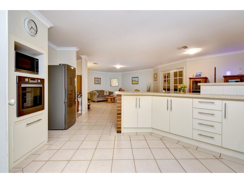 1 Strelley Lane, Carramar WA 6031