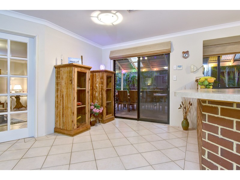 1 Strelley Lane, Carramar WA 6031