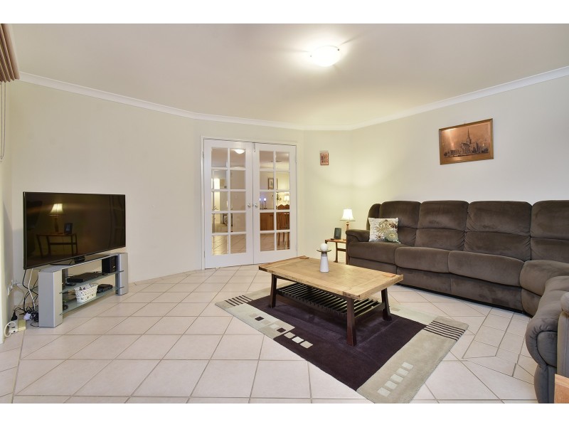 1 Strelley Lane, Carramar WA 6031