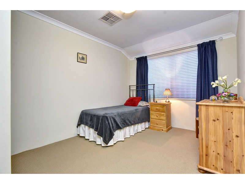 1 Strelley Lane, Carramar WA 6031