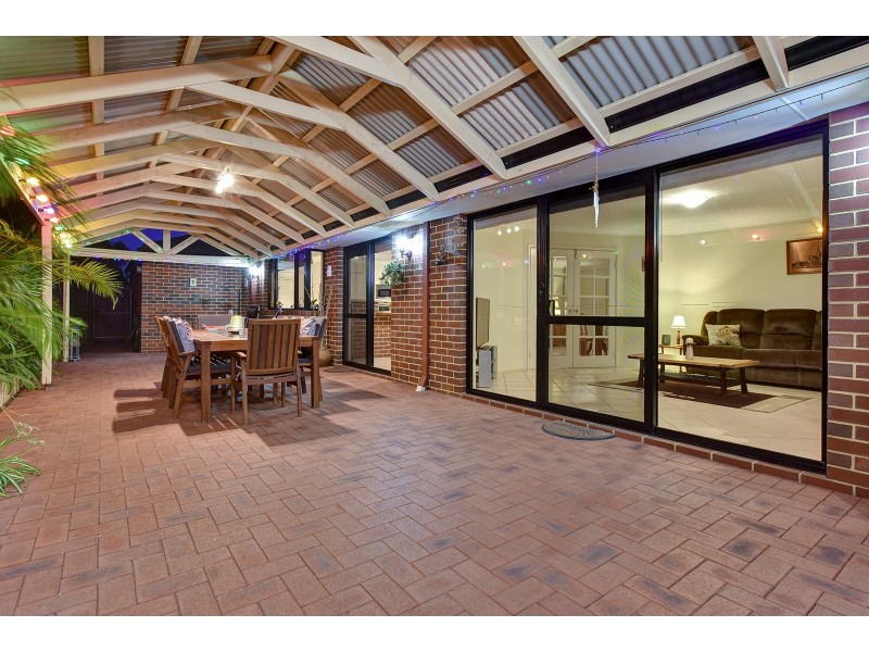 1 Strelley Lane, Carramar WA 6031