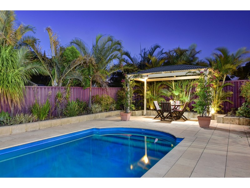 1 Strelley Lane, Carramar WA 6031