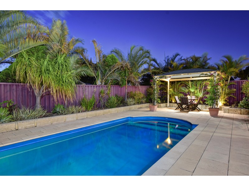 1 Strelley Lane, Carramar WA 6031