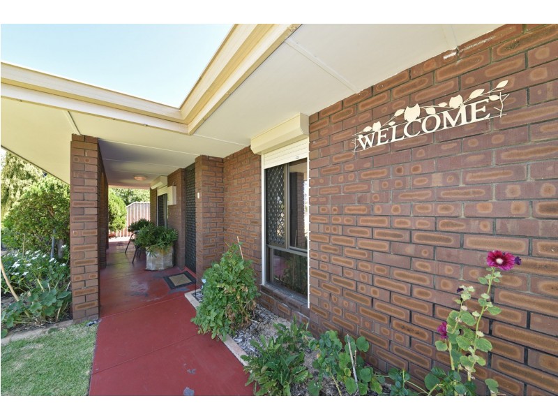 22 Glamorgan Street, East Cannington WA 6107