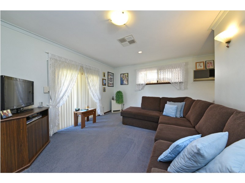 22 Glamorgan Street, East Cannington WA 6107