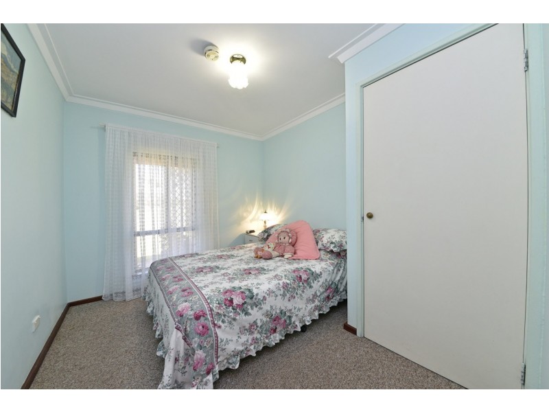 22 Glamorgan Street, East Cannington WA 6107