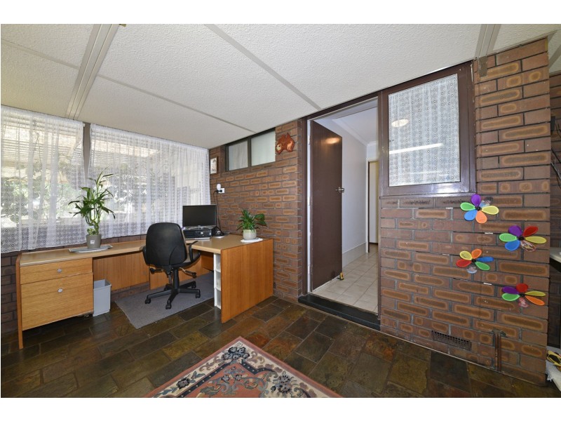 22 Glamorgan Street, East Cannington WA 6107