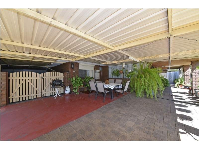 22 Glamorgan Street, East Cannington WA 6107