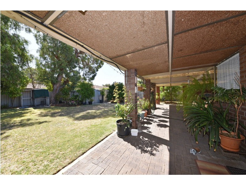 22 Glamorgan Street, East Cannington WA 6107