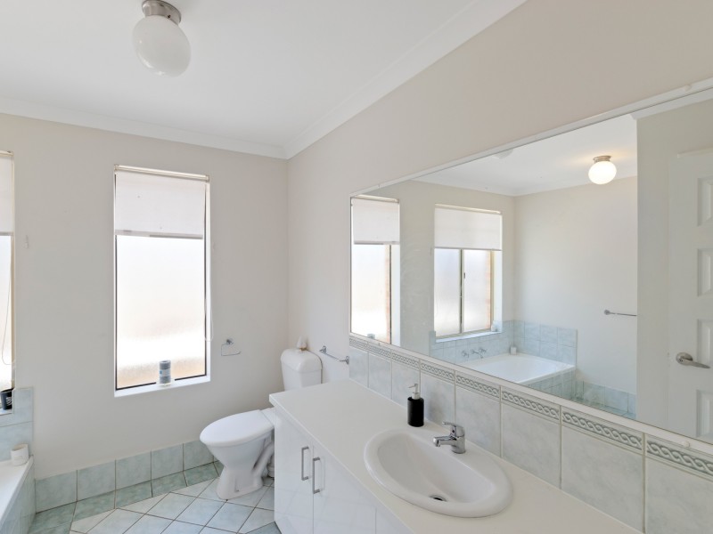 119 Kinross Drive, Kinross WA 6028