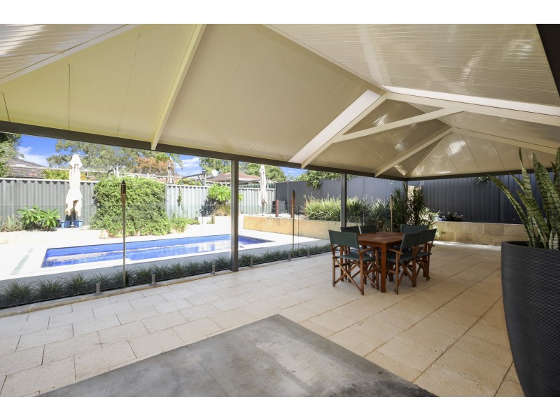 7 Brown Place, Beechboro WA 6063