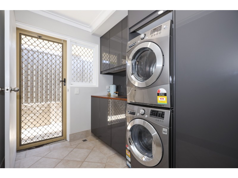 7 Brown Place, Beechboro WA 6063