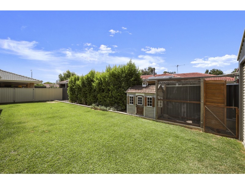 7 Brown Place, Beechboro WA 6063