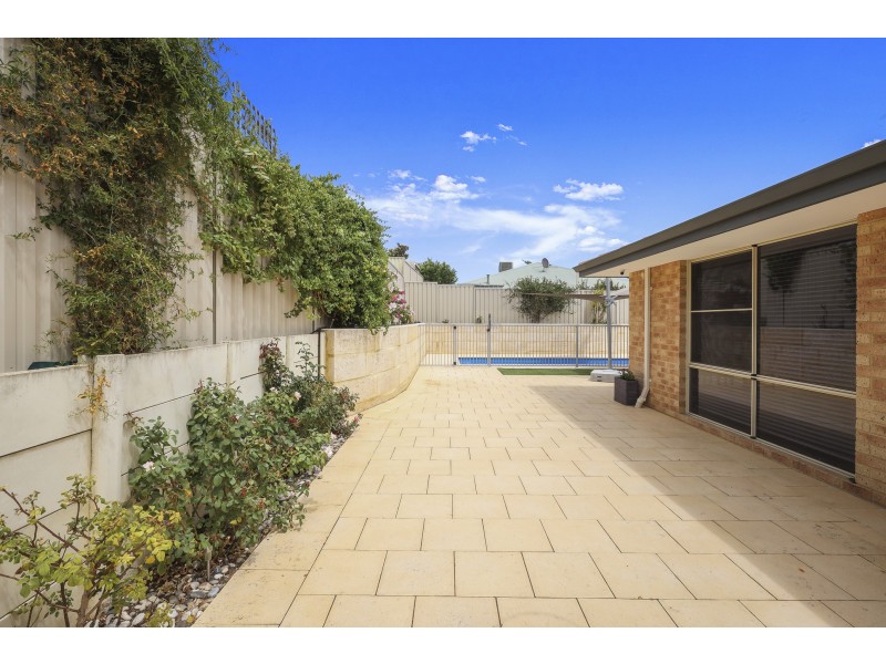 12 Ringrose Heights, Landsdale WA 6065