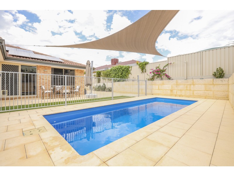 12 Ringrose Heights, Landsdale WA 6065