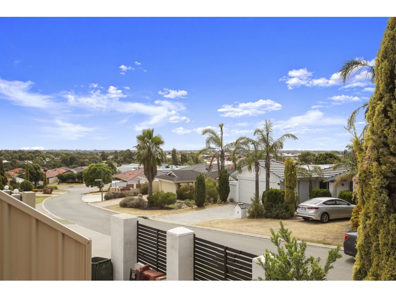 12 Ringrose Heights, Landsdale WA 6065