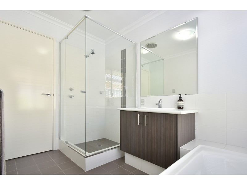 21 Scamills Road, Pearsall WA 6065