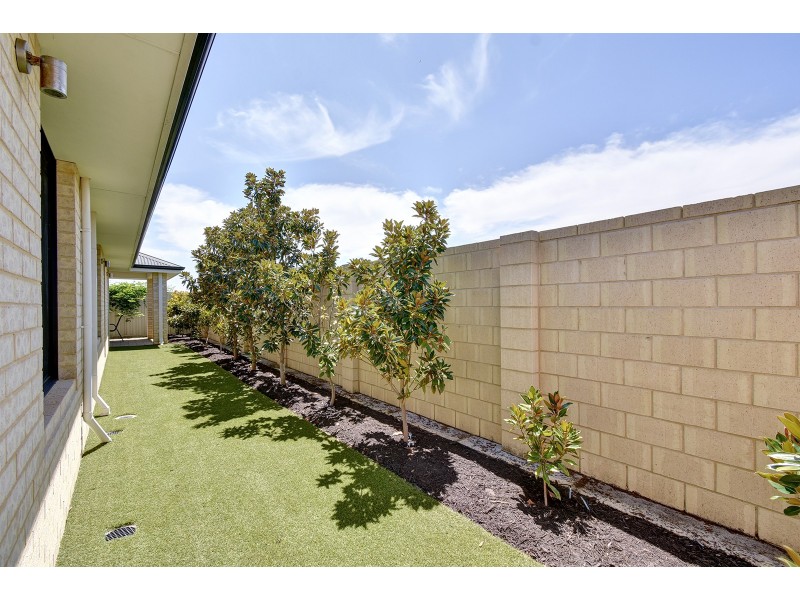 21 Scamills Road, Pearsall WA 6065