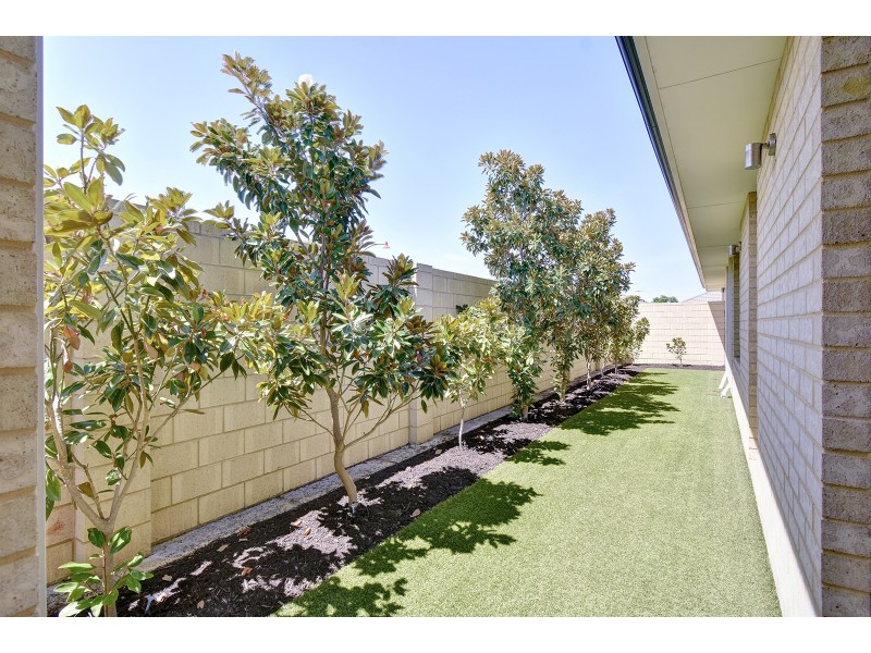 21 Scamills Road, Pearsall WA 6065