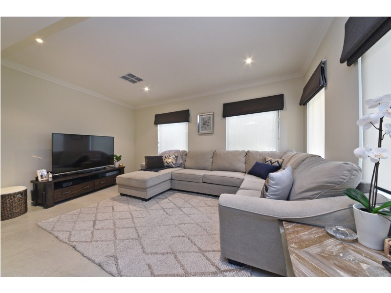 20C Balcombe Street, Westminster WA 6061