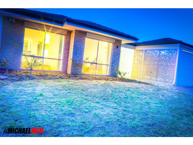 9 Monash Circle, Marangaroo WA 6064