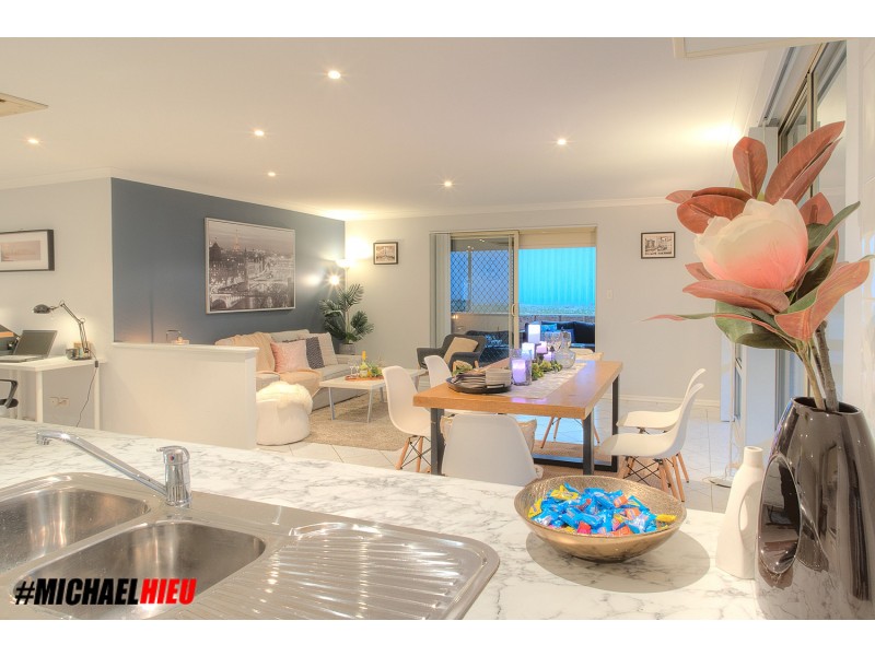 9 Monash Circle, Marangaroo WA 6064