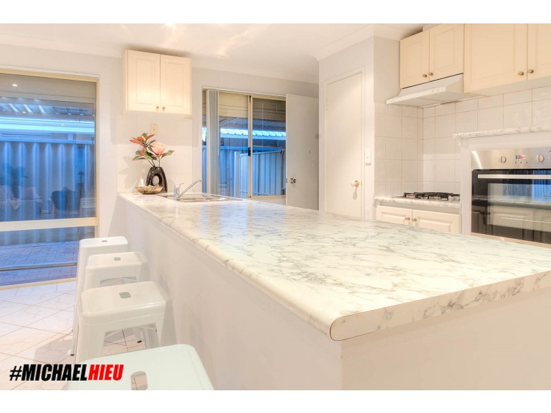 9 Monash Circle, Marangaroo WA 6064