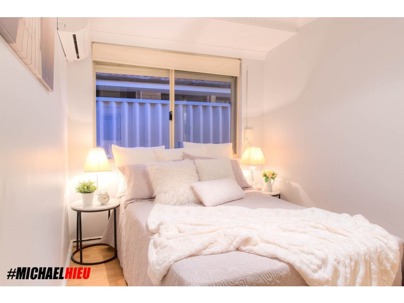 9 Monash Circle, Marangaroo WA 6064