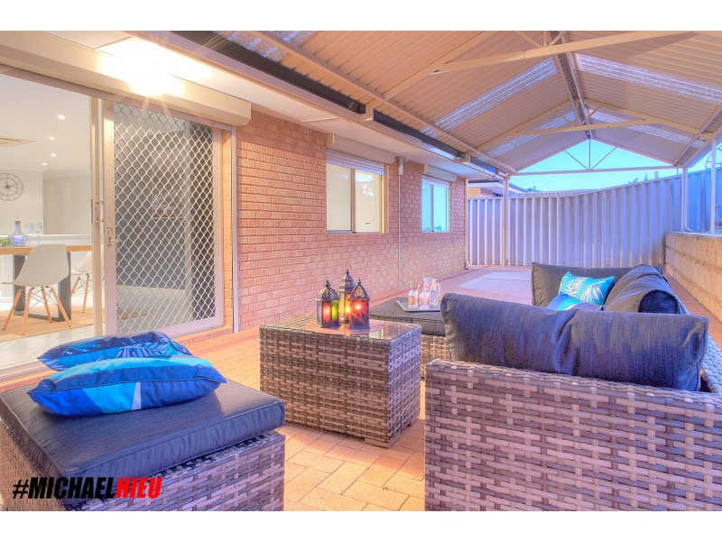 9 Monash Circle, Marangaroo WA 6064