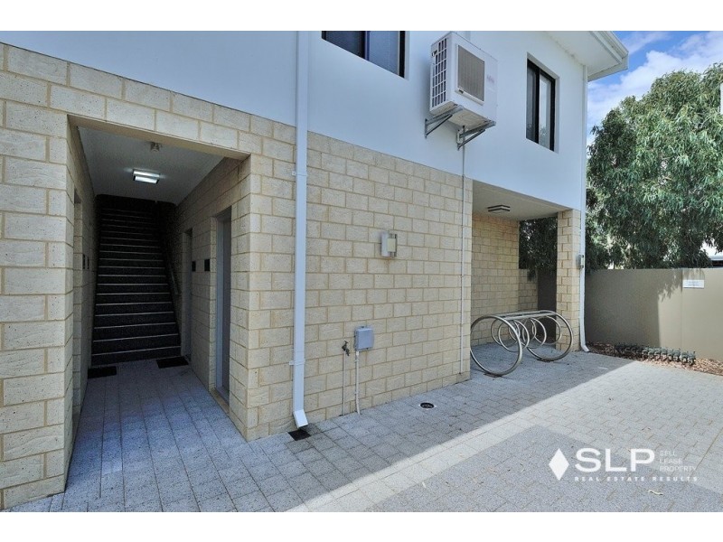 12/99 Bordeaux Lane, Ellenbrook WA 6069