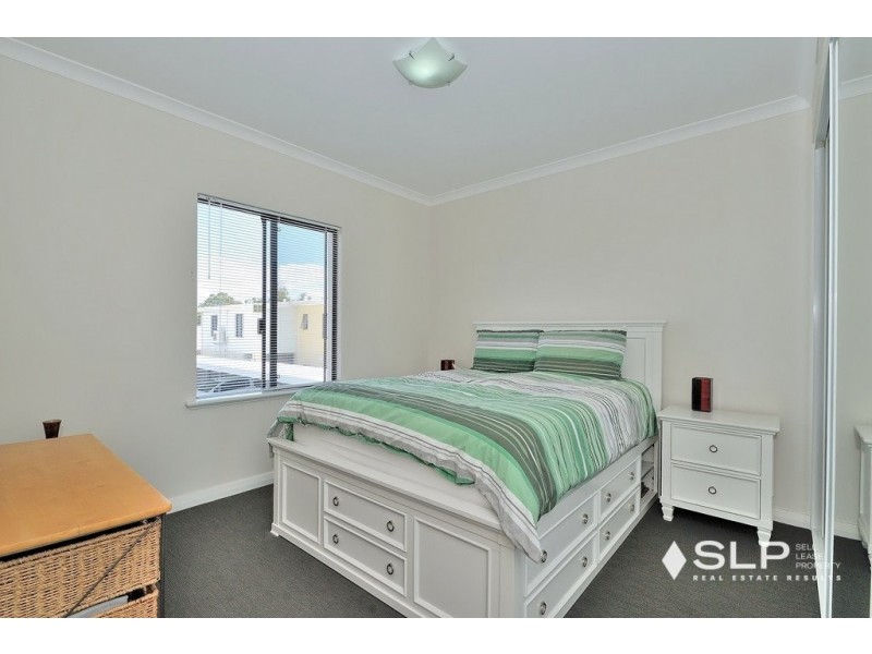 12/99 Bordeaux Lane, Ellenbrook WA 6069