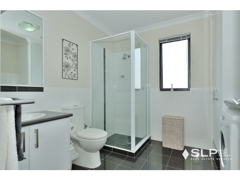 12/99 Bordeaux Lane, Ellenbrook WA 6069