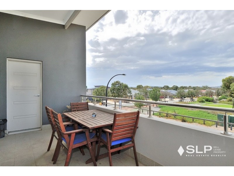 12/99 Bordeaux Lane, Ellenbrook WA 6069