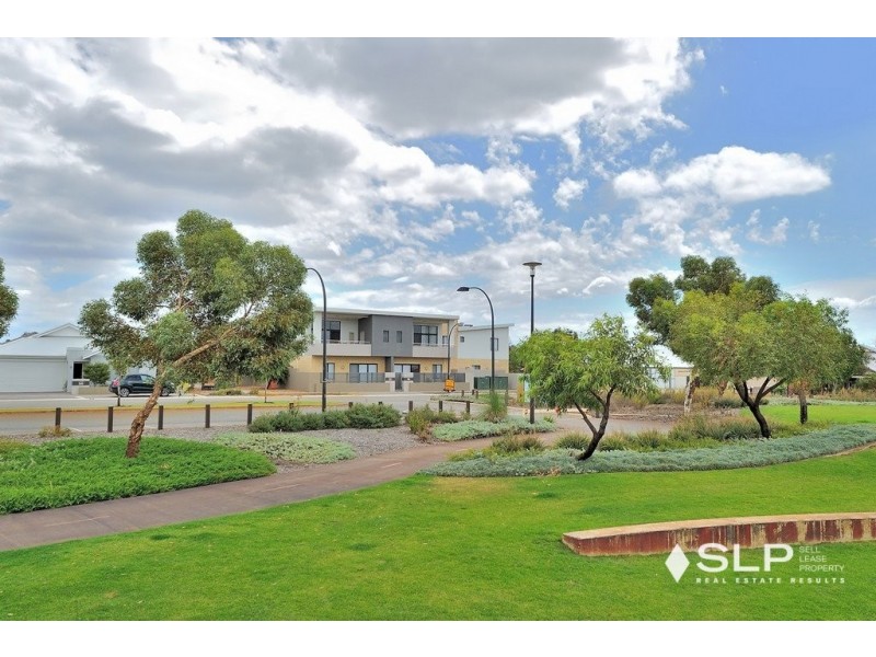 12/99 Bordeaux Lane, Ellenbrook WA 6069