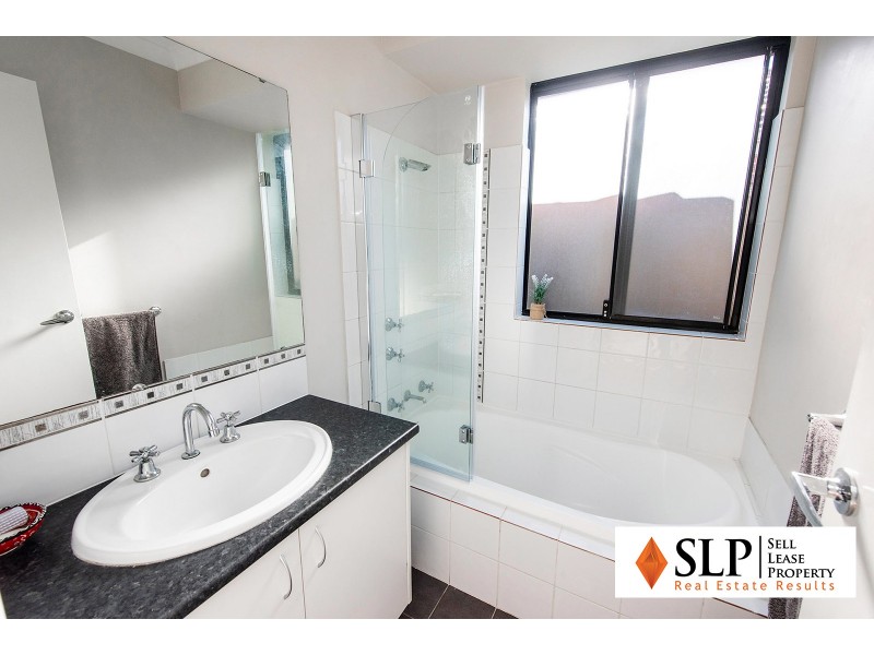 9 Paludosa Link, Banksia Grove WA 6031