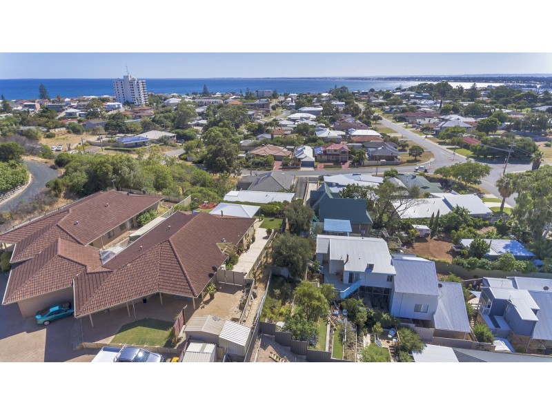 6/13 Allan Place, Halls Head WA 6210