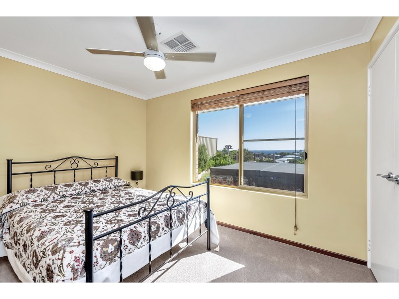 6/13 Allan Place, Halls Head WA 6210